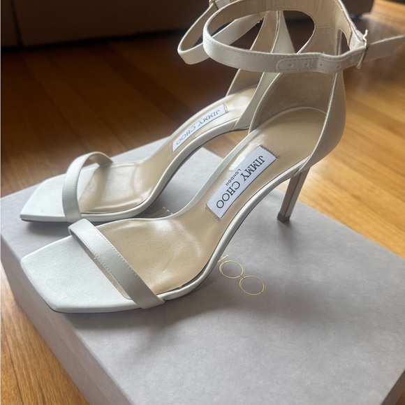 NEW BRIDAL Jimmy Choo Shoes with Initials - Picture 4 of 9